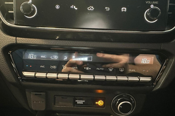 2026 MY25.5 Isuzu D-MAX RG X-TERRAIN Ute Image 16