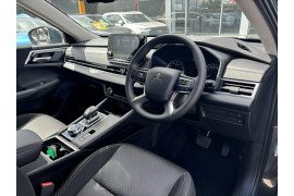 2024 Mitsubishi Outlander ZM LS SUV