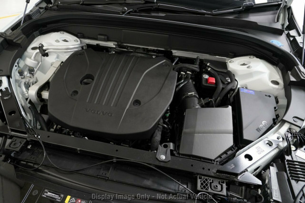 2026 Volvo XC60 UZ Plus B5 Bright SUV Image 9
