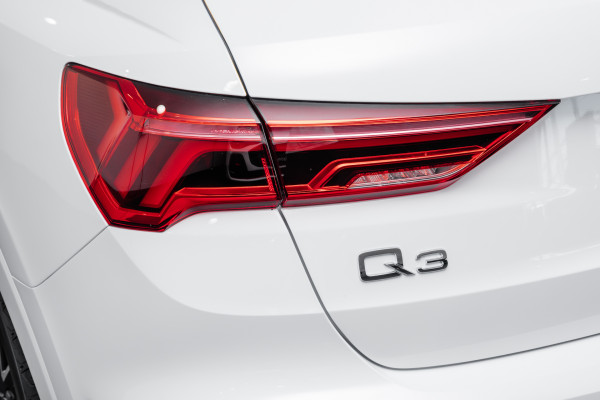2020 Audi Q3 F3 35 TFSI Launch Edition SUV image 21