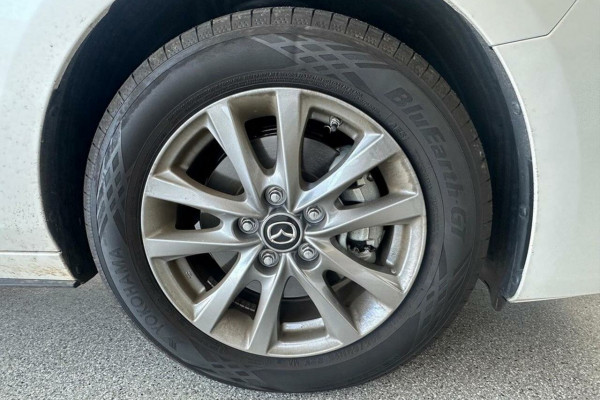 2025 Mazda 3 BP Series G20 Pure Hatch Image 10