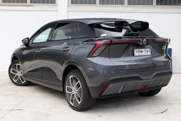 2024 MG MG4 MEH32 Long Range 77 Hatch Image 4