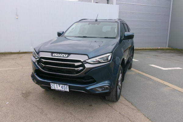 2023 MY24 Isuzu MU-X RJ LS-T SUV Image 4
