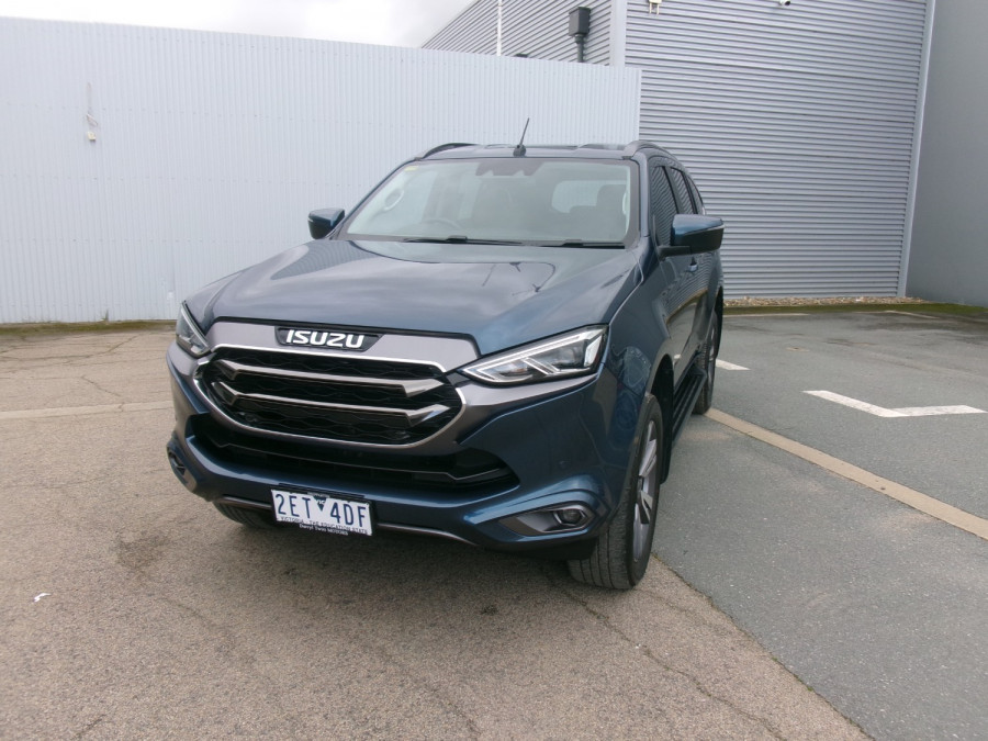 2023 MY24 Isuzu MU-X RJ LS-T SUV Image 4