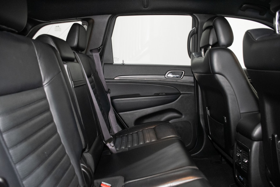 2021 Jeep Grand Cherokee S-Limited SUV Image 3