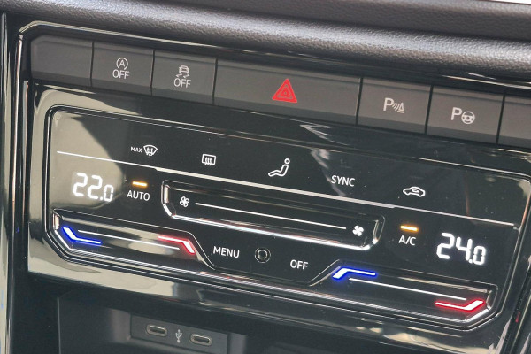 2023 Volkswagen T-Roc D11 R SUV Image 11