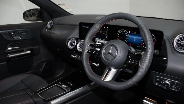2026 Mercedes-Benz GLA-Class H247 GLA200 SUV image 6