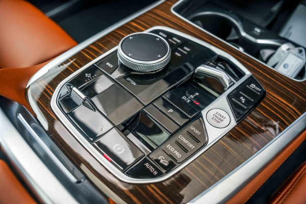 2026 BMW X7 G07 LCI xDrive40d M Sport SUV image 22