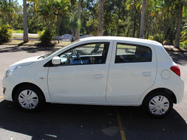 2017 Mitsubishi Mirage LA ES Hatchback
