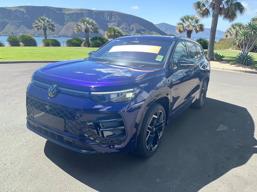 2026 Volkswagen Tayron R4 195TSI R-Line SUV Image 3