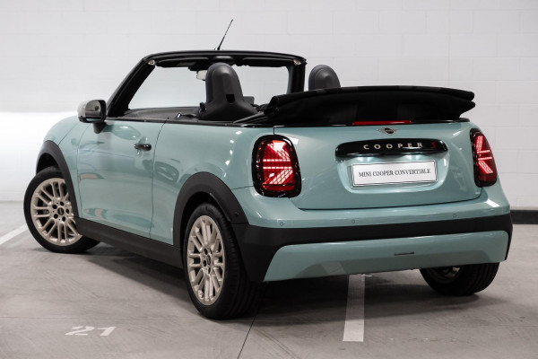 2025 MINI Cooper F67 S Favoured Convertible image 2