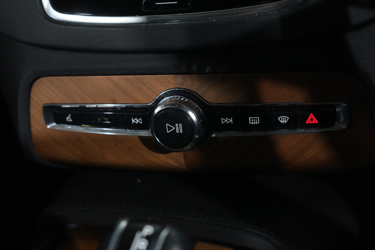 2021 Volvo XC90 L Series T6 Inscription SUV