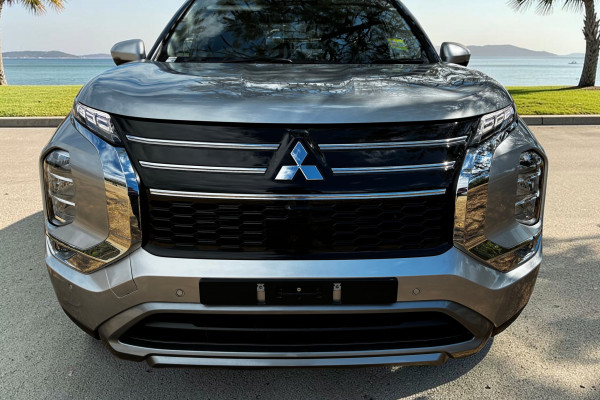 2025 Mitsubishi Outlander ZM LS SUV Image 2