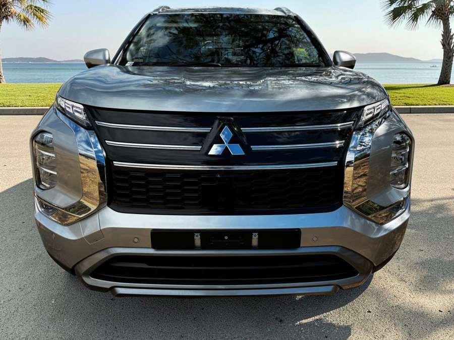 2025 Mitsubishi Outlander ZM LS SUV Image 2