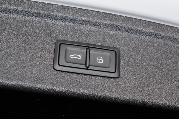 2025 Audi A3 GY TFSI 110kW S line Hatch image 19