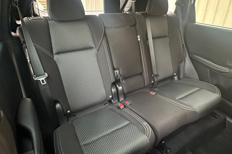 2021 MY22 Mitsubishi Outlander ZM LS SUV Image 18