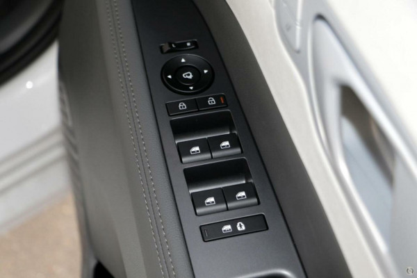 2026 Hyundai ELEXIO OE1.V1 Elite SUV Image 8