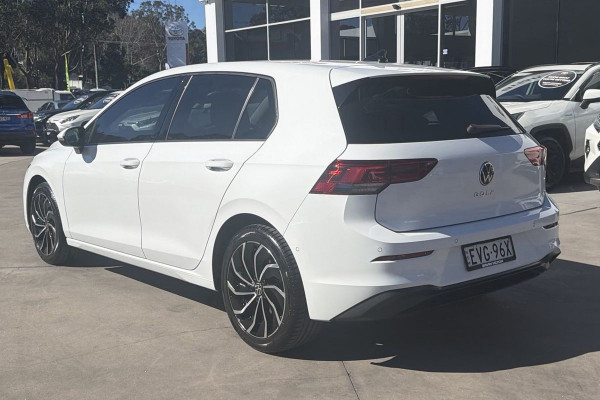 2022 Volkswagen Golf 8 110TSI Life Wagon Image 8