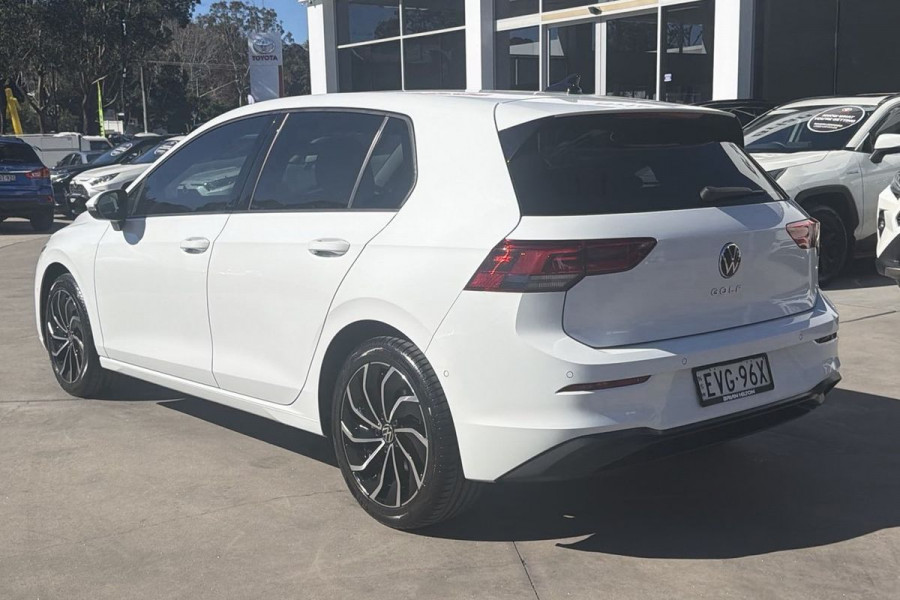 2022 Volkswagen Golf 8 110TSI Life Wagon Image 8