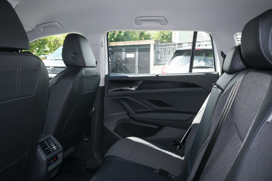 2025 Volkswagen Tayron R4 110TSI Life SUV