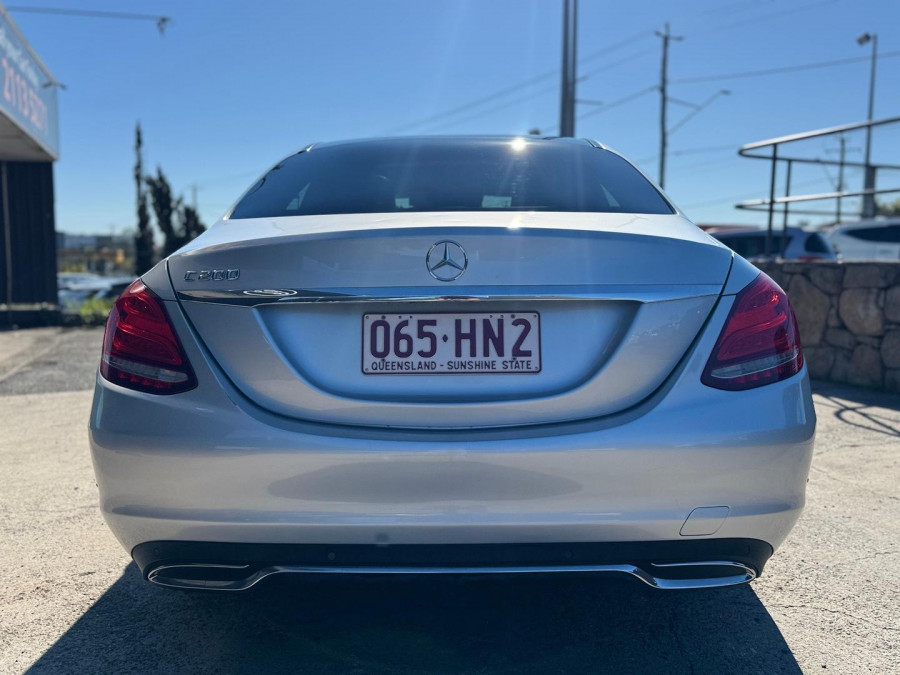 2014 Mercedes-Benz C-Class W205 C200 Sedan Image 6