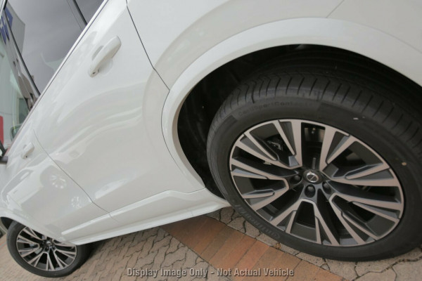 2020 MYon Volvo XC90 L Series T6 Momentum Suv