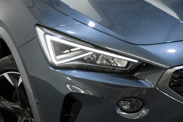2025 Cupra Formentor VZe SUV image 2