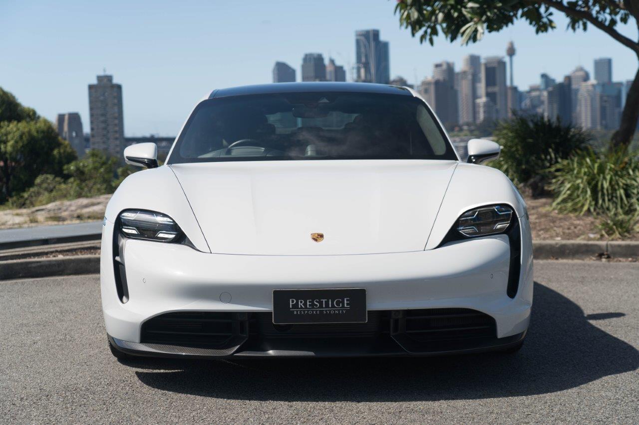 2020 Porsche Taycan Turbo S Coupe Image 4