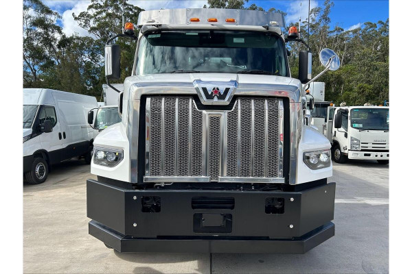 2024 Western Star 47X Truck Image 4