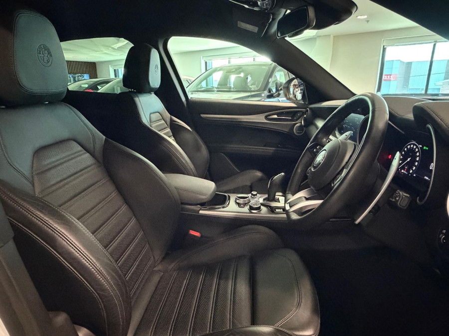 2023 Alfa Romeo Stelvio Series 5 Veloce SUV Image 18