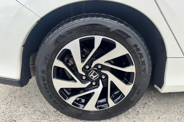 2017 Honda Civic 10th Gen VTi-S Hatch Image 22