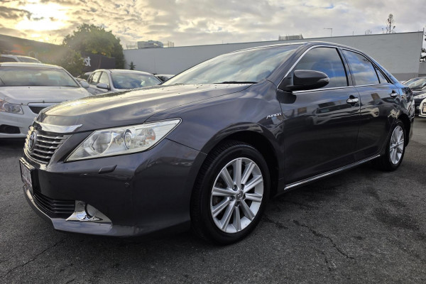 2014 Toyota Aurion GSV50R Presara Sedan Image 3
