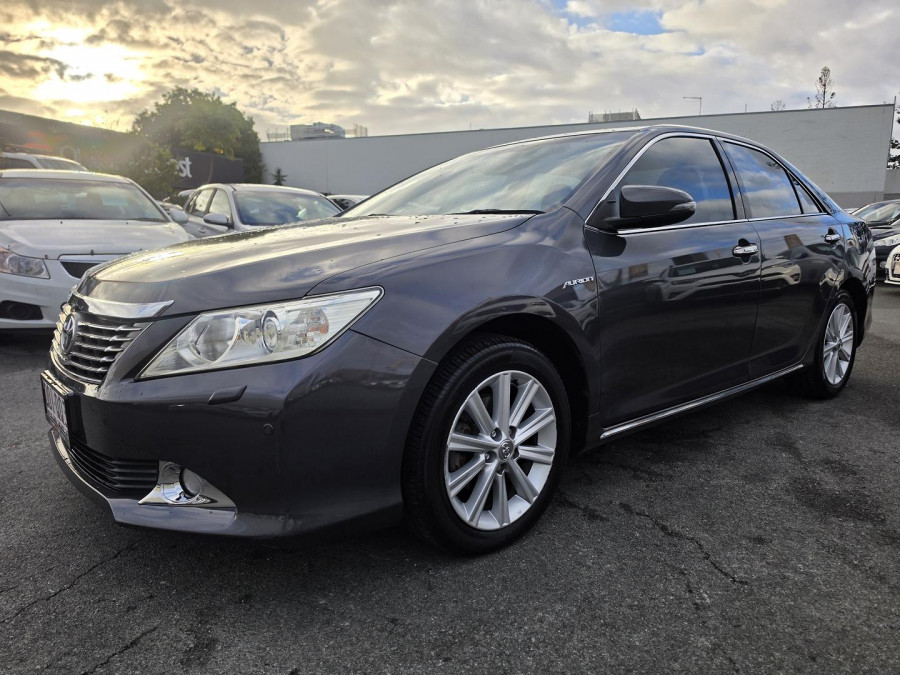 2014 Toyota Aurion GSV50R Presara Sedan Image 3