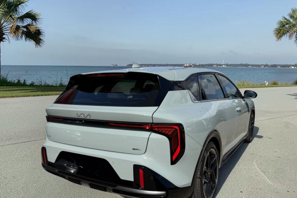 2025 MY26 Kia K4 CL4m GT-Line Hatch Image 3