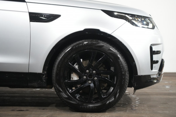 2020 Land Rover Discovery Series 5 SDV6 Landmark SUV Image 5