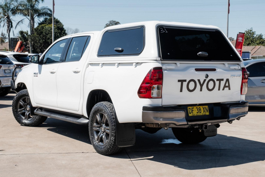 2022 Toyota HiLux GUN126R SR Cab Chassis Image 2