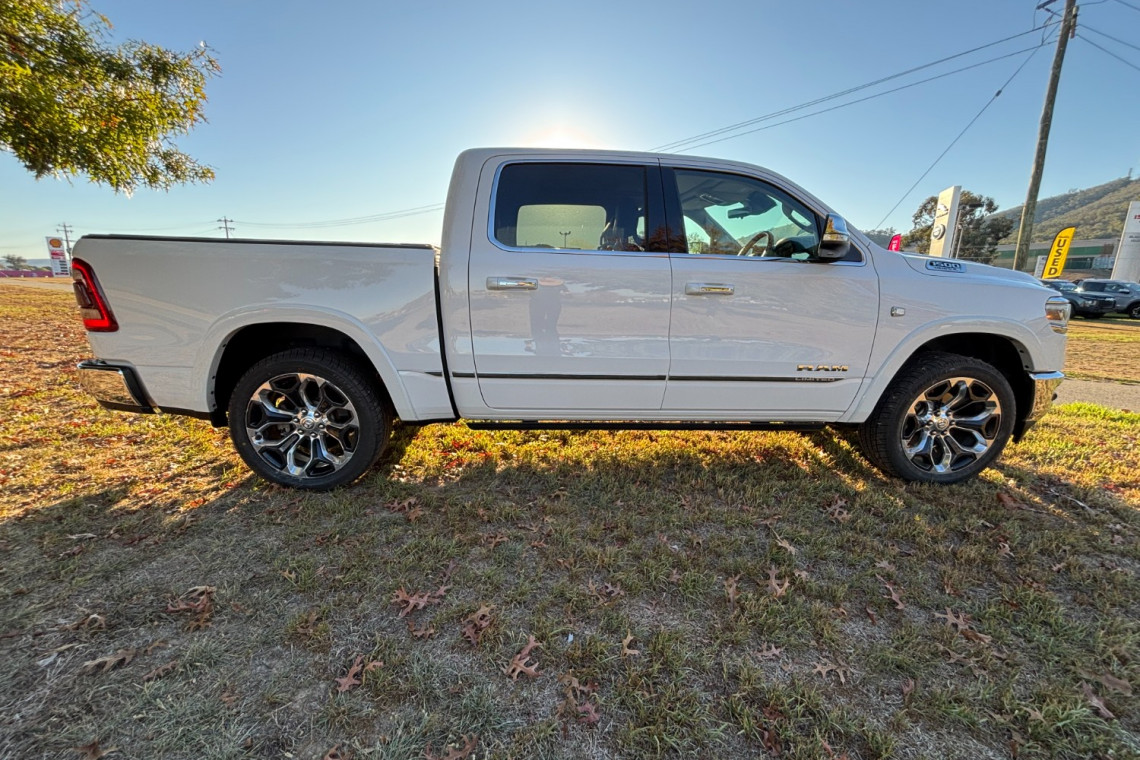 2021 MY22 Ram 1500 DT Limited RamBox Ute Image 9