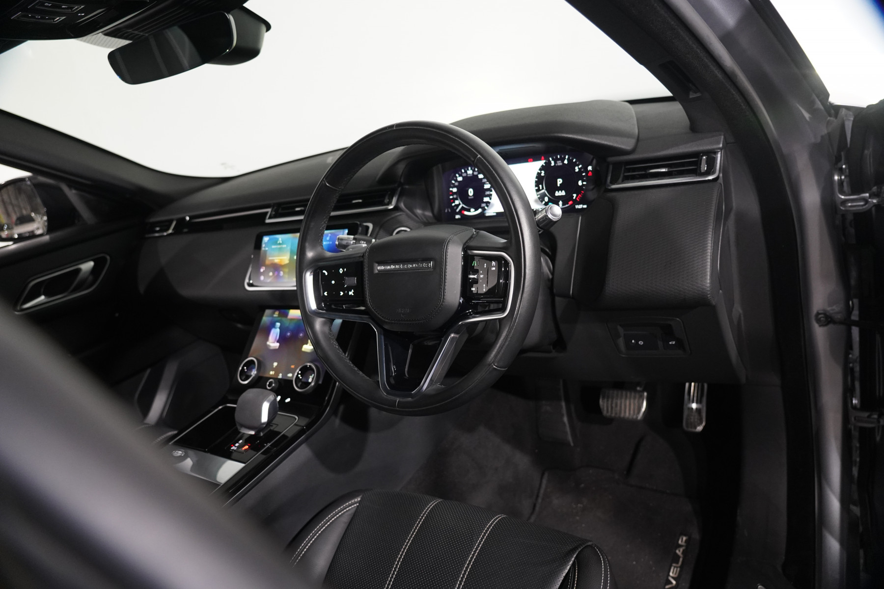 2021 Land Rover Range Rover Velar Velar P250 R-Dynamic S (184kw) SUV Image 12