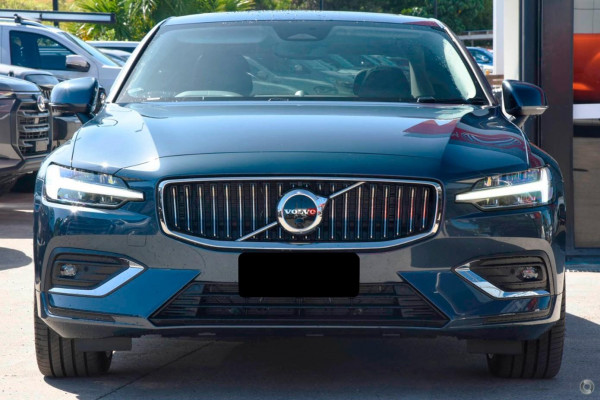 2024 MY25 Volvo S60  Ultra B5 Bright Sedan Image 2