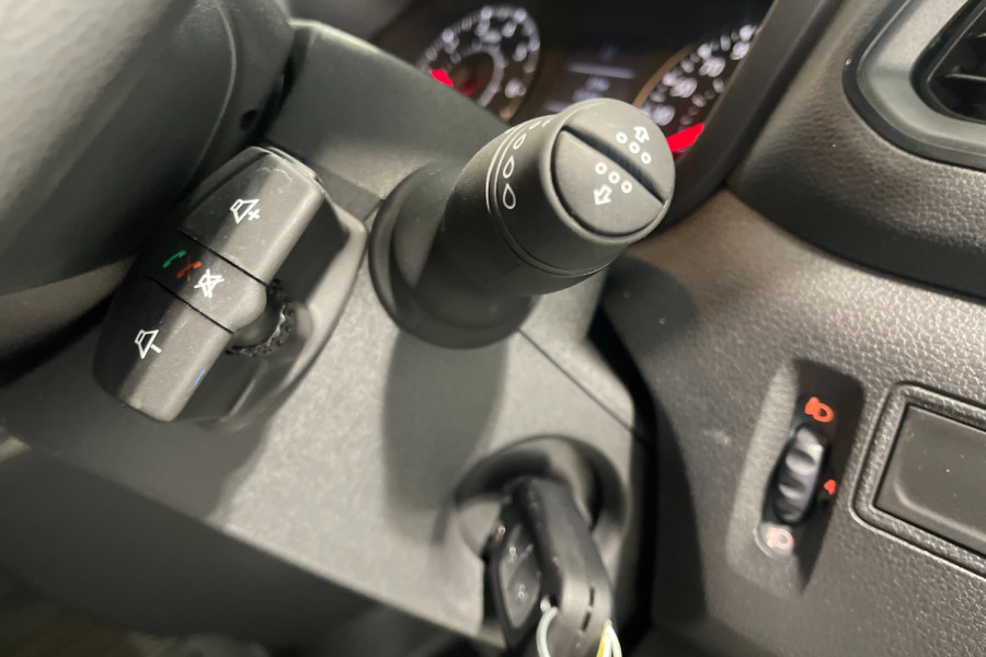 2024 Renault Master X62 Phase 2 Pro 110kW Van Image 14