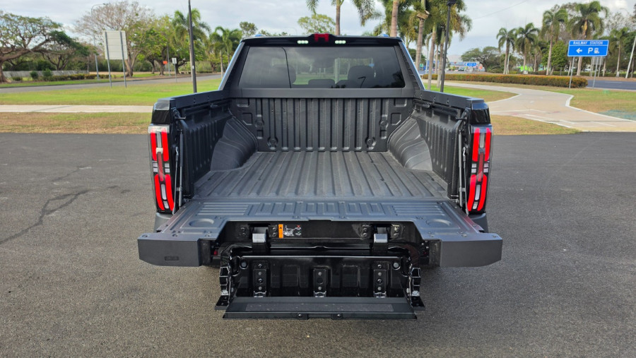 2026 MG U9 EKK1C Black Edition Ute Image 17