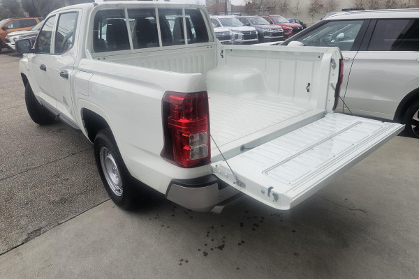 2026 Mitsubishi Triton MV GLX Ute Image 4
