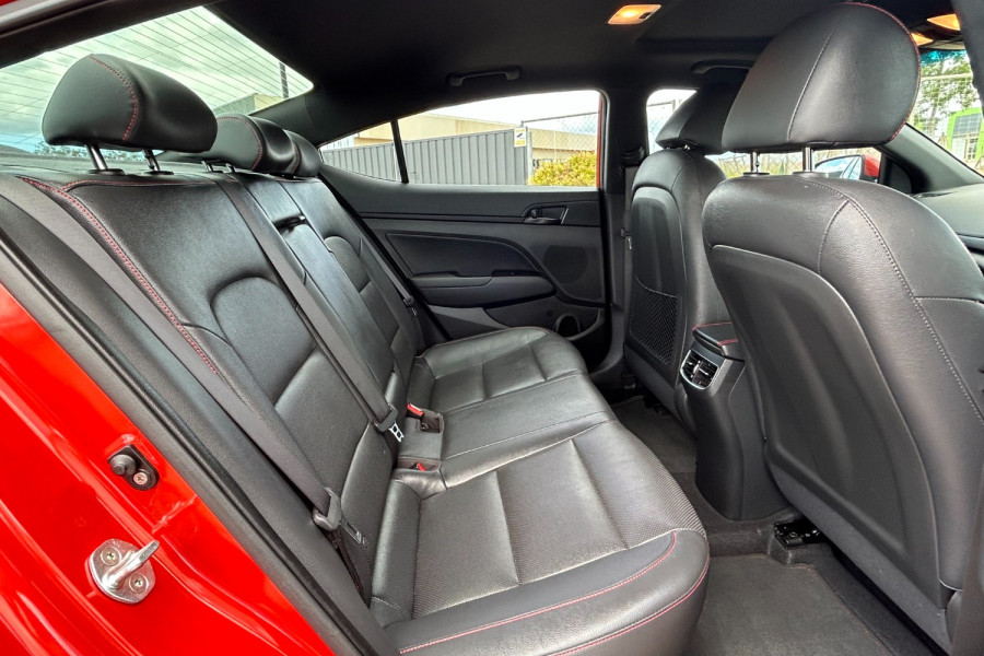 2016 MY17 Hyundai Elantra AD SR Sedan Image 10