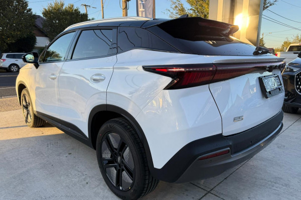 2026 Chery E5  Ultimate SUV Image 5