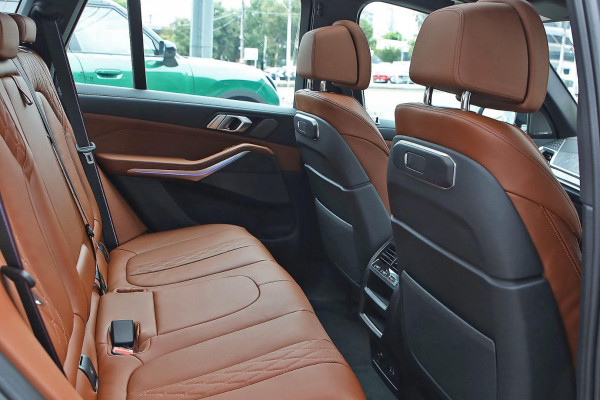 2025 BMW X5 G05 LCI xDrive30d M Sport SUV image 7
