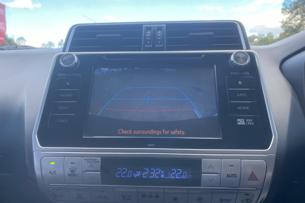 2018 Toyota LandCruiser Prado GDJ150R GXL SUV Image 14