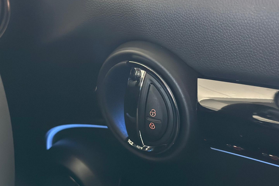 2023 MINI Cooper F55 LCI-2 S Classic Hatch