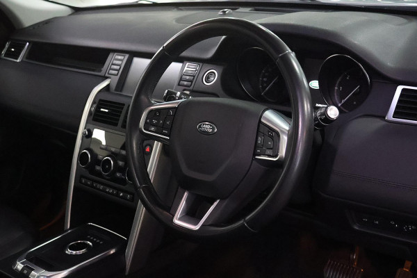 2019 Land Rover Discovery Sport L550 TD4 SE SUV image 12