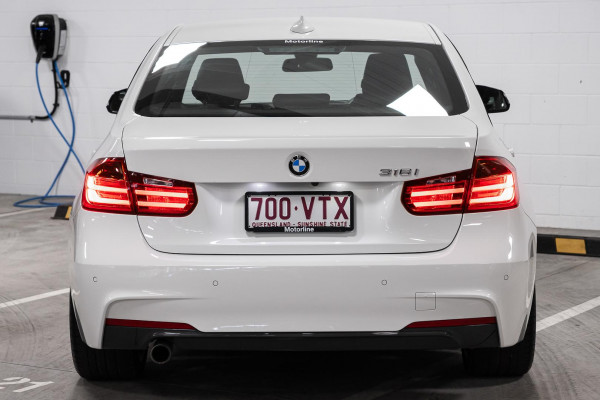2015 BMW 3 Series F30 316i Sport Line Sedan image 4