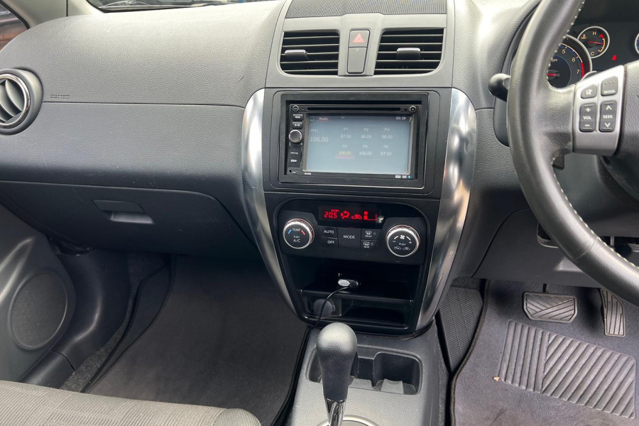 2011 MY10 Suzuki SX4 GYB S Hatch Image 19